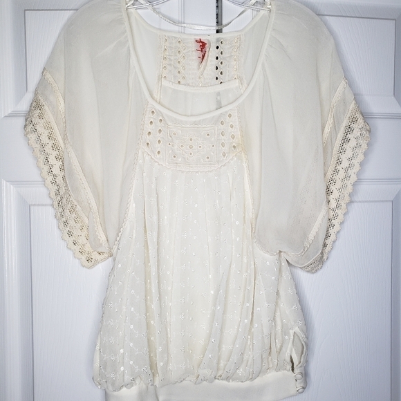 Free People lace crocheted sheer cream blouse size XS. - Picture 1 of 8